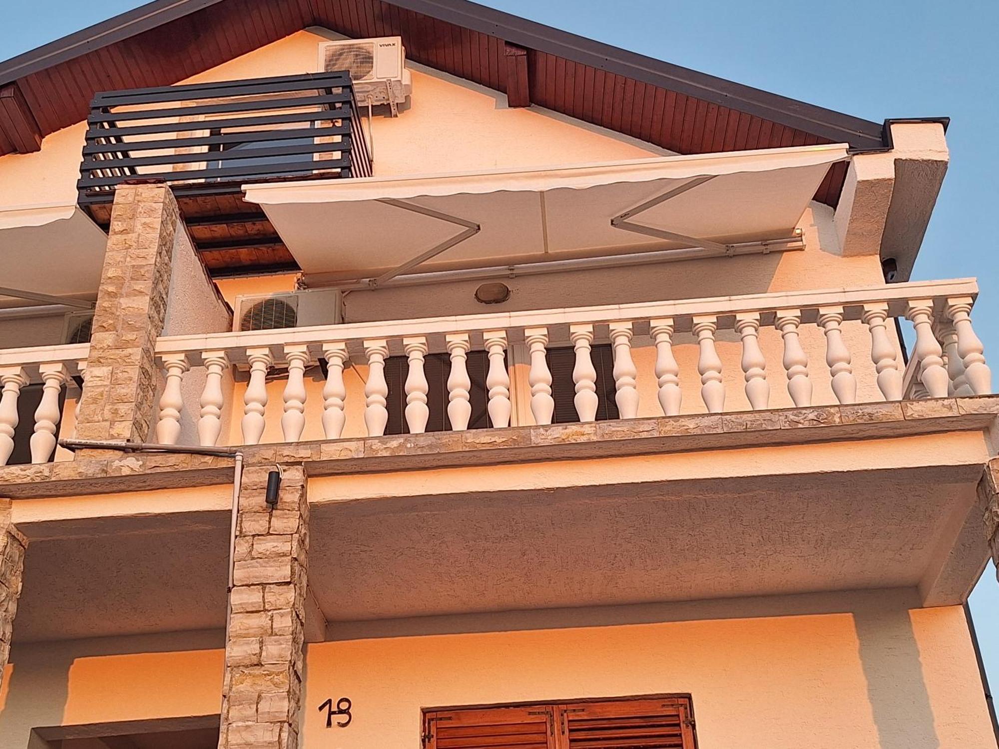 Apartments Cetiri Sestrice Novigrad  Kültér fotó